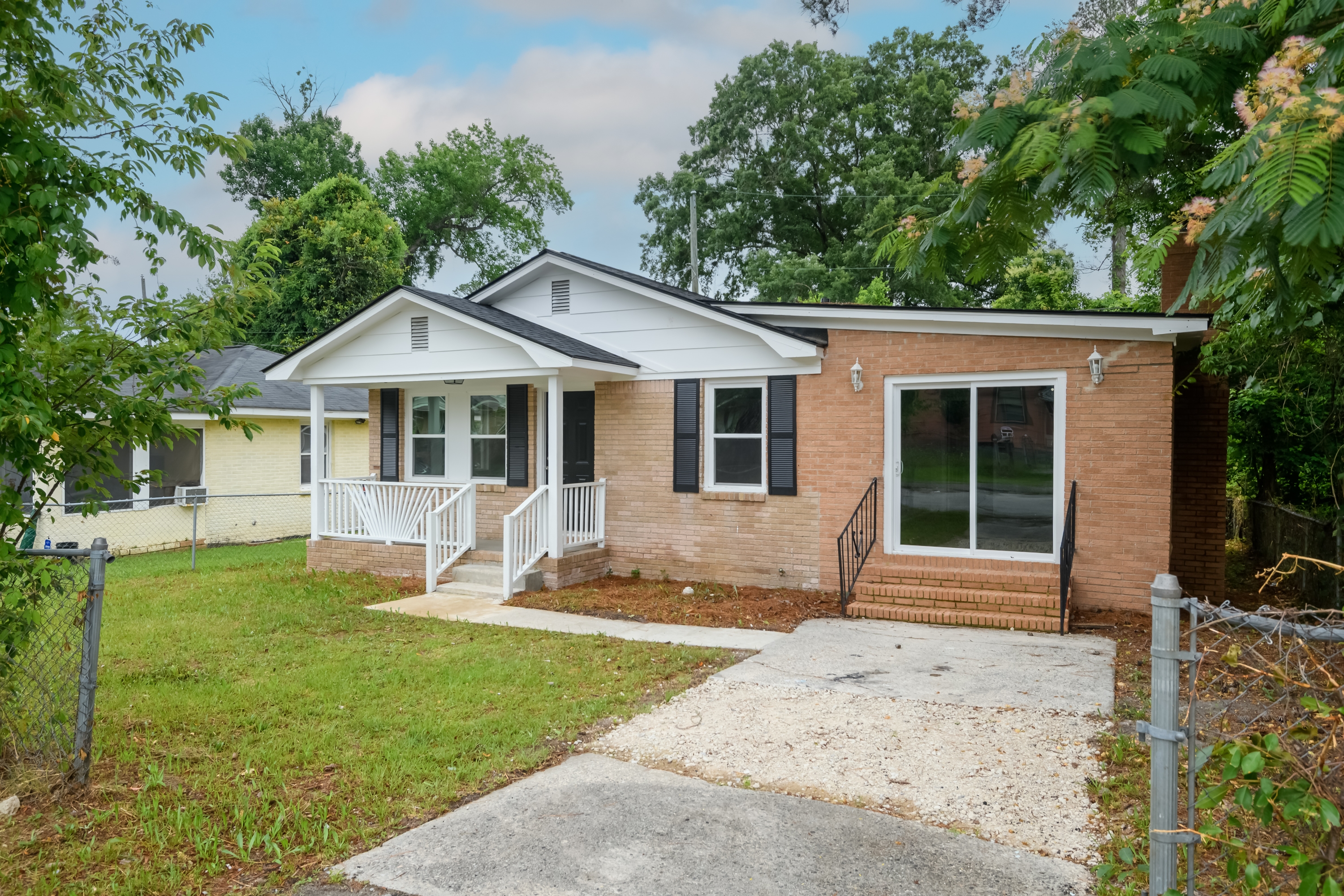 102 Burdock Circle